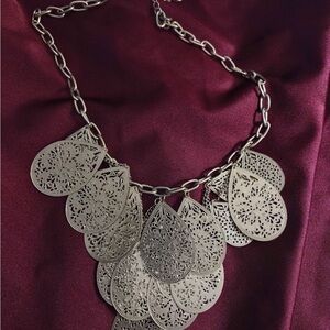 Elegant Silver Filigree Necklace
